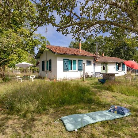 Petite Maison Rustique Et Atypique Hourtin Exterior photo